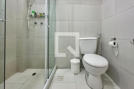 Banheiro de apartamento para alugar com 2 quartos, 80m² em Laranjeiras, Rio de Janeiro