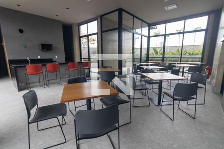 Apartamento à venda com 100m², 2 quartos e 2 vagasÁrea comum - Salão de festas