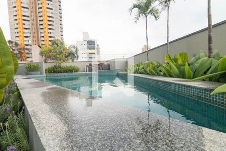 Apartamento à venda com 100m², 2 quartos e 2 vagasÁrea comum - Piscina