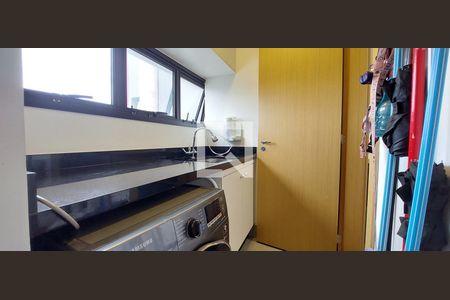 Apartamento à venda com 100m², 2 quartos e 2 vagasÁrea de Serviço