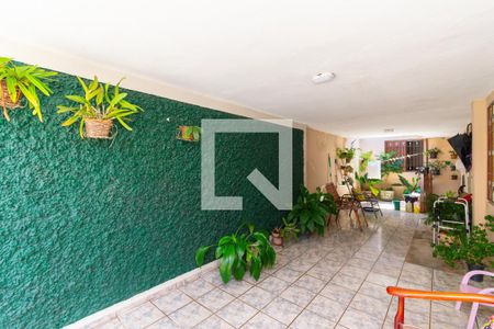 Casa à venda com 100m², 3 quartos e 3 vagas Casa à venda com 100m², 3 quartos e 3 vagasGaragem