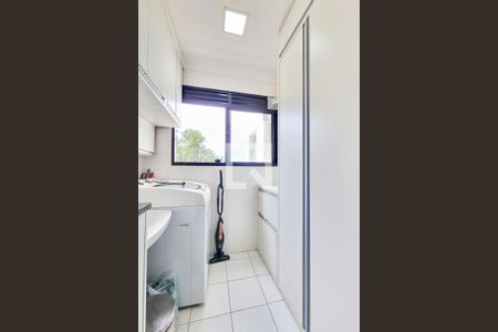 Apartamento para alugar com 62m², 2 quartos e 2 vagas Apartamento para alugar com 62m², 2 quartos e 2 vagasCozinha / Lavanderia