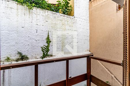 Casa de condomínio à venda com 170m², 3 quartos e 2 vagas Casa de condomínio à venda com 170m², 3 quartos e 2 vagasSuite - Varanda