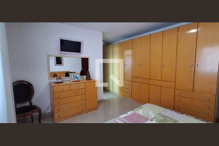 Casa à venda com 400m², 4 quartos e 4 vagasSuíte 2