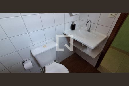 Casa à venda com 400m², 4 quartos e 4 vagasBanheiro Social 2