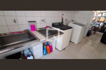 Casa à venda com 400m², 4 quartos e 4 vagasÁrea de Serviço