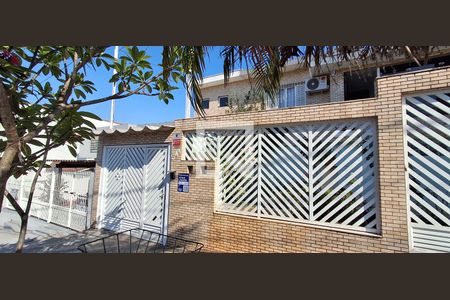 Casa à venda com 400m², 4 quartos e 4 vagasFachada