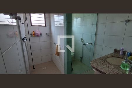 Casa à venda com 400m², 4 quartos e 4 vagasSuíte 2