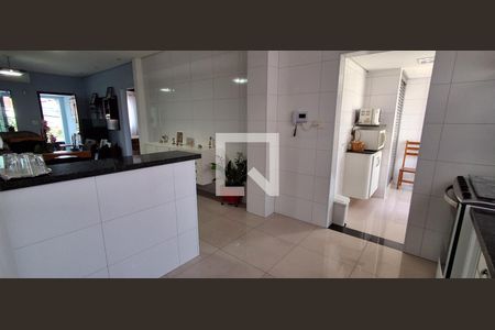 Casa à venda com 400m², 4 quartos e 4 vagasCozinha