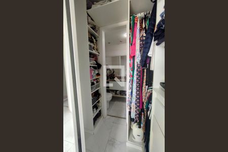 Apartamento à venda com 69m², 2 quartos e 1 vagaCloset