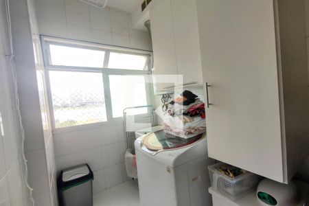 Apartamento à venda com 69m², 2 quartos e 1 vagaÁrea de Serviço