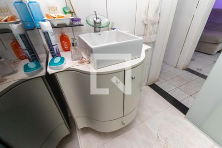 Casa à venda com 130m², 4 quartos e 3 vagas Casa à venda com 130m², 4 quartos e 3 vagasBanheiro