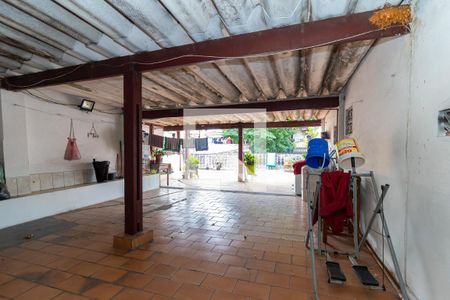 Casa à venda com 130m², 4 quartos e 3 vagas Casa à venda com 130m², 4 quartos e 3 vagasEspaço de Lazer