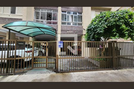 Apartamento para alugar com 84m², 2 quartos e 1 vagaFachada