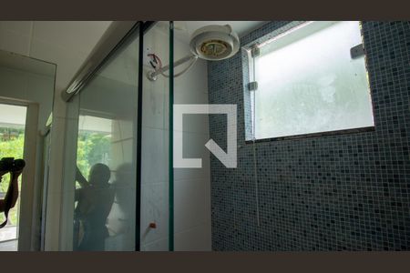 Casa de condomínio à venda com 300m², 3 quartos e 3 vagasBanheiro da Suíte 2