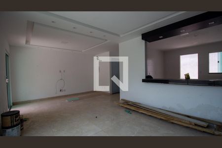 Sala de casa de condomínio à venda com 3 quartos, 300m² em Vargem Grande, Rio de Janeiro