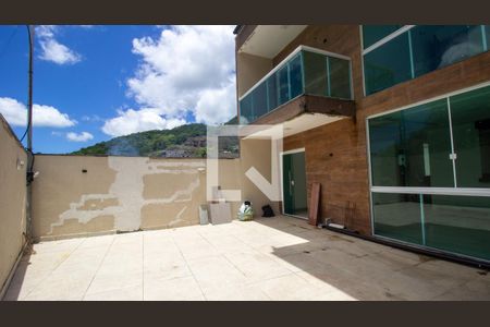 Casa de condomínio à venda com 300m², 3 quartos e 3 vagasQuintal