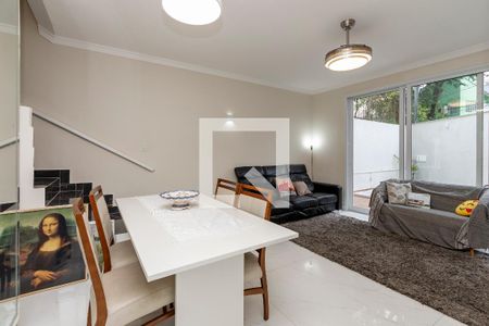 Sala de casa à venda com 3 quartos, 160m² em Jardim Cordeiro, São Paulo