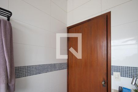 Casa à venda com 103m², 6 quartos e 3 vagas Casa à venda com 103m², 6 quartos e 3 vagasBanheiro 3