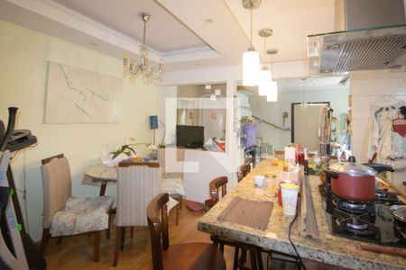 Casa à venda com 103m², 6 quartos e 3 vagas Casa à venda com 103m², 6 quartos e 3 vagasCozinha