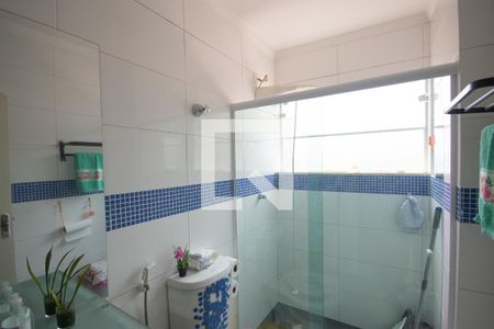 Casa à venda com 103m², 6 quartos e 3 vagas Casa à venda com 103m², 6 quartos e 3 vagasBanheiro 2