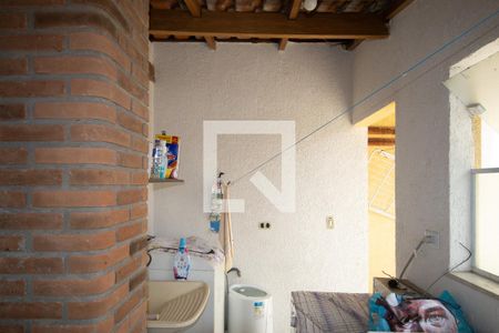 Casa à venda com 103m², 6 quartos e 3 vagas Casa à venda com 103m², 6 quartos e 3 vagasÁrea de Serviço