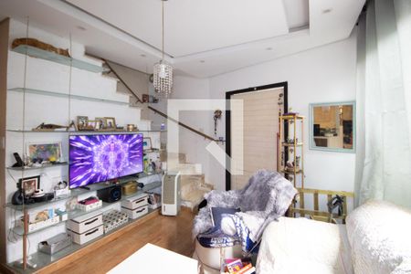Sala de casa à venda com 6 quartos, 103m² em Vila Nova Mazzei, São Paulo