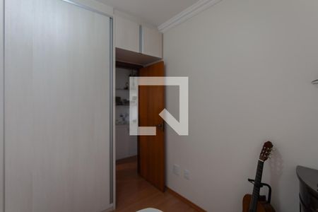 Apartamento à venda com 193m², 3 quartos e 2 vagasQuarto 2