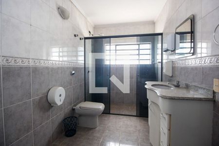 Casa para alugar com 150m², 2 quartos e 2 vagasBanheiro 2