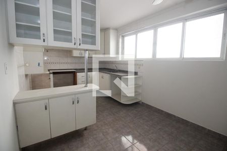 Casa para alugar com 150m², 2 quartos e 2 vagasCozinha