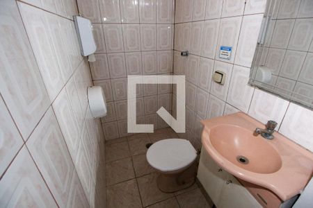 Casa para alugar com 150m², 2 quartos e 2 vagasBanheiro 1