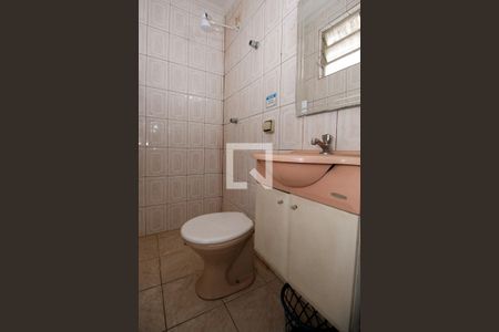 Casa para alugar com 150m², 2 quartos e 2 vagasBanheiro 1