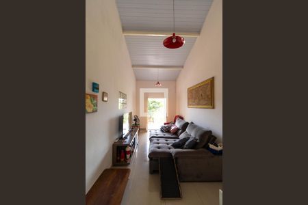 Casa à venda com 220m², 3 quartos e 3 vagas Casa à venda com 220m², 3 quartos e 3 vagasSala de TV