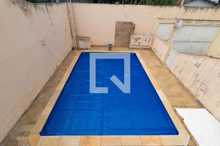 Casa à venda com 220m², 3 quartos e 3 vagas Casa à venda com 220m², 3 quartos e 3 vagasPiscina