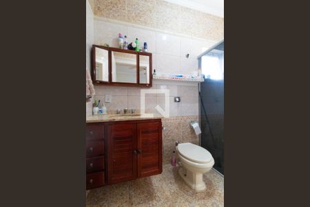 Casa à venda com 220m², 3 quartos e 3 vagas Casa à venda com 220m², 3 quartos e 3 vagasBanheiro 01