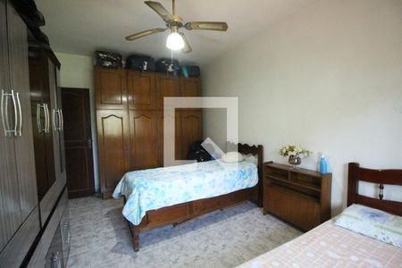 Casa de condomínio à venda com 355m², 4 quartos e 8 vagasQuarto 2