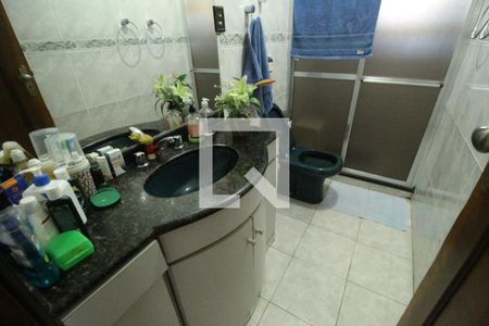 Casa de condomínio à venda com 355m², 4 quartos e 8 vagasBanheiro social 1