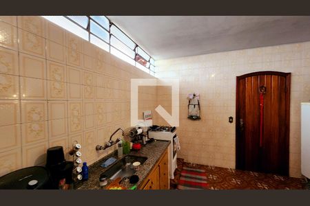 Casa à venda com 300m², 3 quartos e 6 vagas Casa à venda com 300m², 3 quartos e 6 vagasCozinha