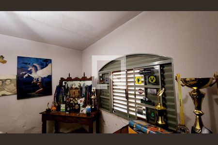 Casa à venda com 300m², 3 quartos e 6 vagas Casa à venda com 300m², 3 quartos e 6 vagasQuarto 2