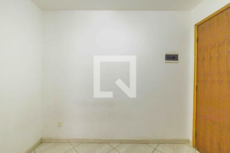 Sala de kitnet/studio para alugar com 1 quarto, 43m² em Vargem Pequena, Rio de Janeiro