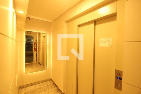 Apartamento à venda com 205m², 3 quartos e 2 vagasHall do elevador 
