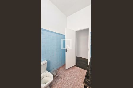 Casa à venda com 360m², 4 quartos e 5 vagasBanheiro 