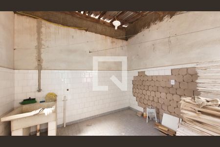 Casa à venda com 360m², 4 quartos e 5 vagasLavanderia