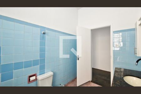 Casa à venda com 360m², 4 quartos e 5 vagasBanheiro 