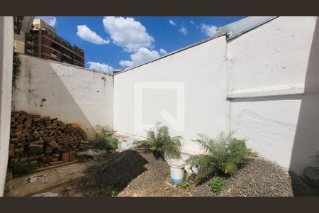 Casa à venda com 360m², 4 quartos e 5 vagasQuintal