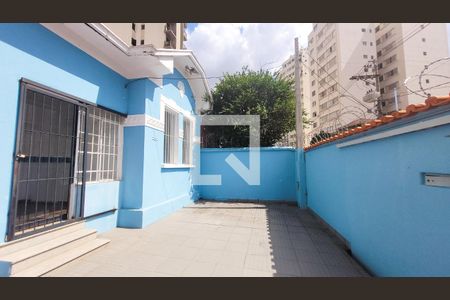 Casa à venda com 360m², 4 quartos e 5 vagasFachada