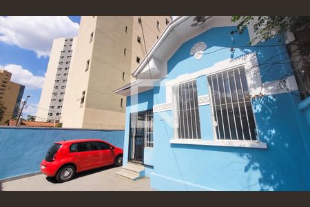 Casa à venda com 360m², 4 quartos e 5 vagasFachada