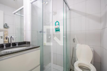 Apartamento à venda com 72m², 3 quartos e 1 vaga Apartamento à venda com 72m², 3 quartos e 1 vagaBanheiro 2