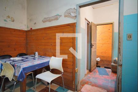 Casa à venda com 200m², 2 quartos e 2 vagasCozinha
