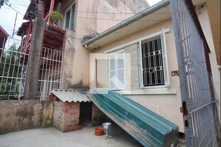 Casa à venda com 200m², 2 quartos e 2 vagasFachada